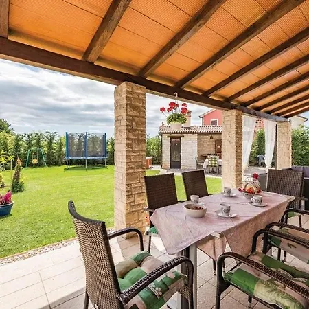 Rustica Delia Villa